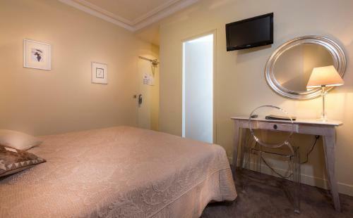 Hotel H�tel Donjon Vincennes