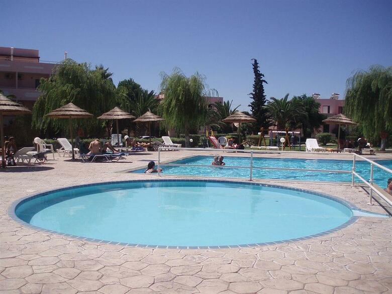 Roseland's Hotel