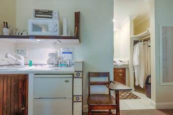 The Caribbean Court Boutique Hotel