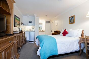 The Caribbean Court Boutique Hotel