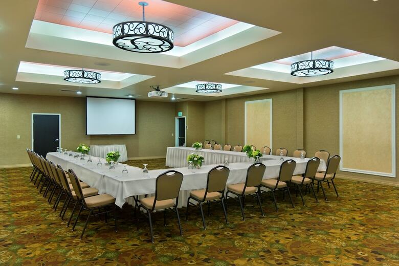 Hotel Oxford Suites Boise
