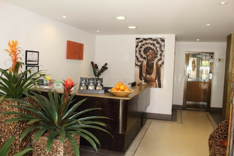 Hotel Retiro 84