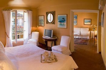 Hotel De La Ponche