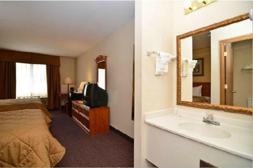 Hotel Rodeway Inn Of Espanola