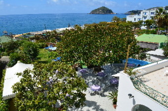 Maronti Hotel