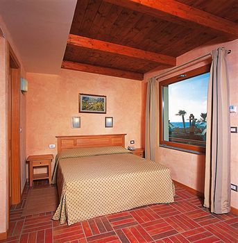 Hotel Trevi Village