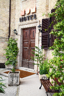Hotel Mom Assisi