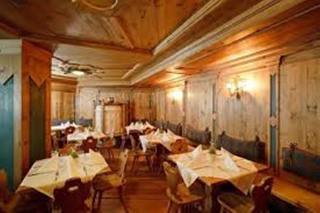 Hotel Perla - Swadeshi Hotels