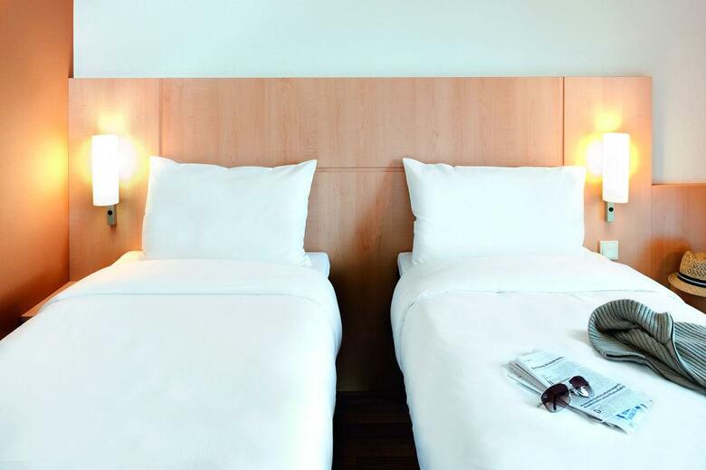 Hotel Ibis Cannes Plage La Bocca