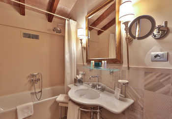 Ville Sull Arno Hotel