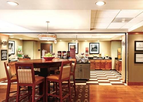 Hotel Hampton Inn & Suites Lake George