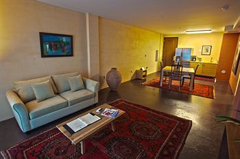 Hotel Inn At The Black Olive