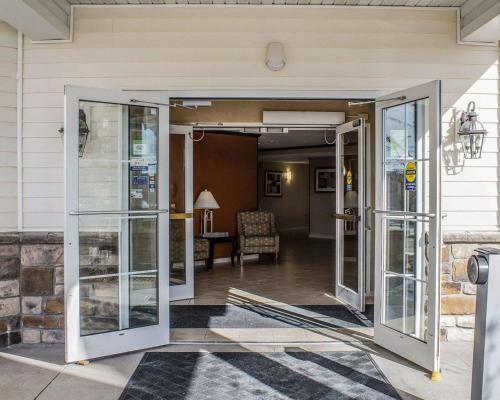 Hotel Suburban Extended Stay Coralville