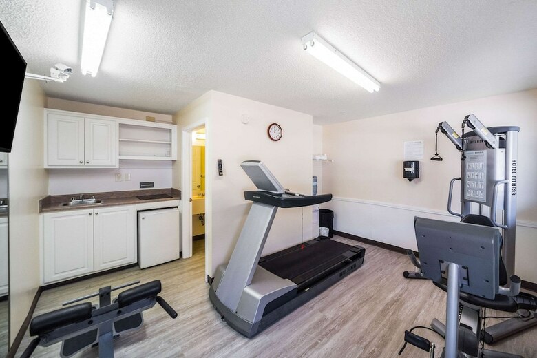 Suburban Extended Stay Hotel D'iberville