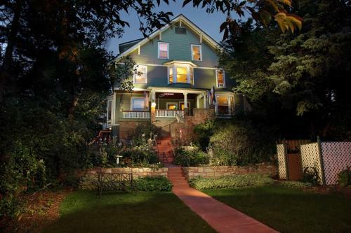 Avenue Hotel Bed And Breakfast