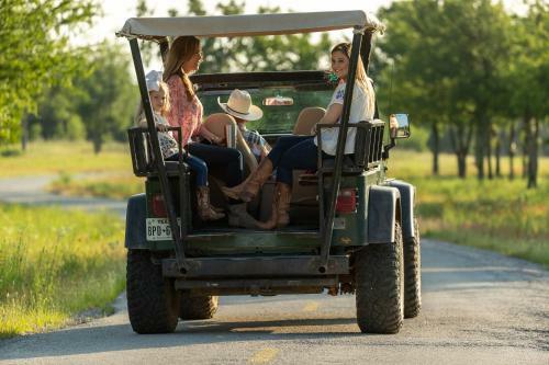 Hotel Wildcatter Ranch And Resort