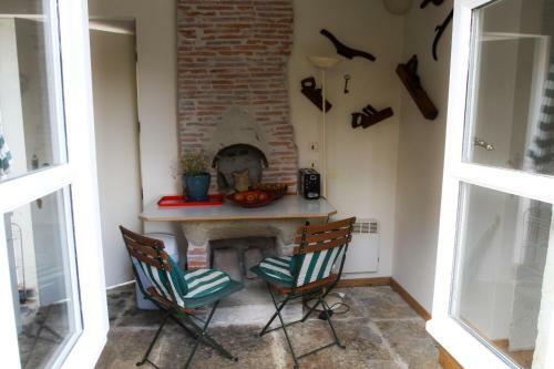 Hostal Maison D'h�tes Domaine De La Rhue