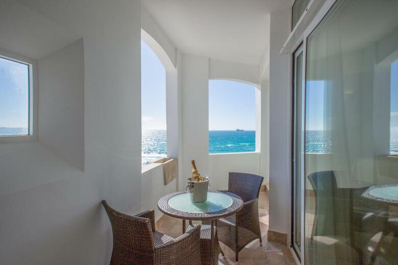 Hotel Costa Brada Luxury Resort