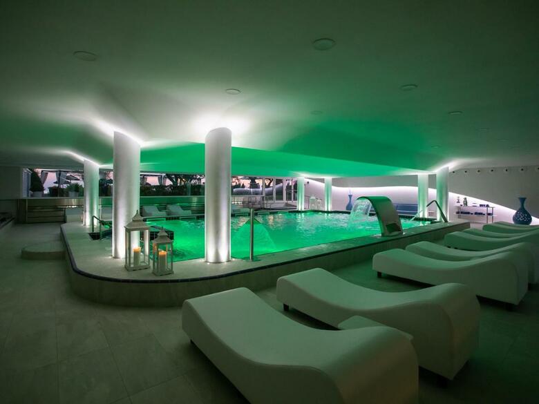 Hotel Costa Brada Luxury Resort