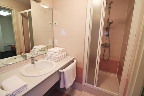 Hotel H�tel-r�sidence Baln�o Aladin