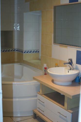 Hostal Le P'tit Hameau De Sey
