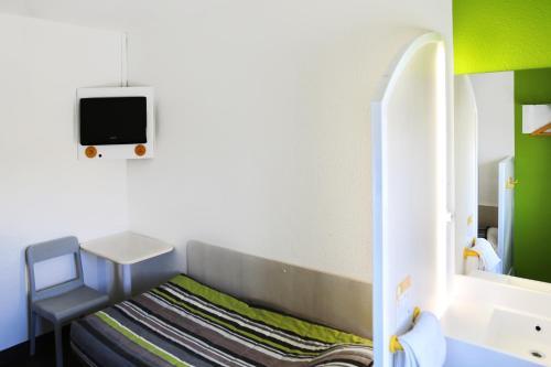 Hotel F1 Orange Centre Echangeur A7 A9