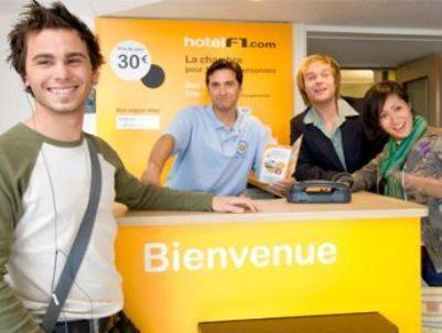 Hotel F1 Orange Centre Echangeur A7 A9