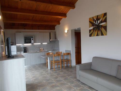 Apartamento R�sidence De Vacances Marina D'arone
