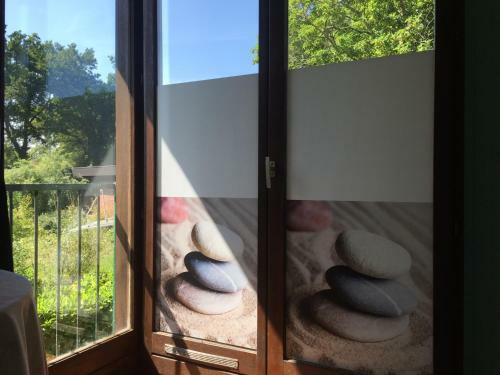 Hotel H�tel Studios Les Acacias