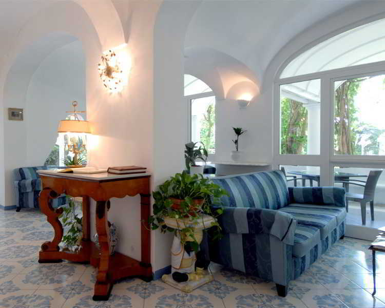 Hotel A Pazziella