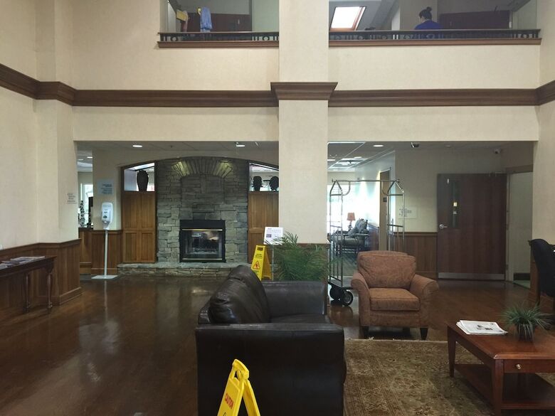 Holiday Inn Express Hotel & Suites Conover - Hickory Area