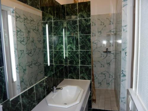 Aparthotel H�tel-r�sidence Le Grillon