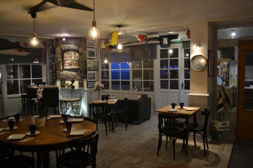 Hotel H�tel-restaurant La Porte Saint Pierre