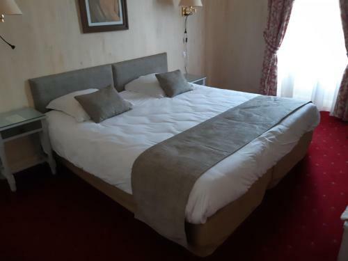Hotel H�tel Le D'avaugour - Logis