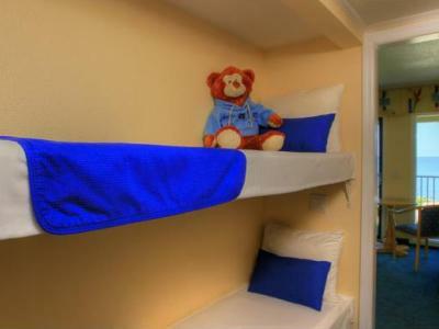 Hotel Sailport Waterfront Suites