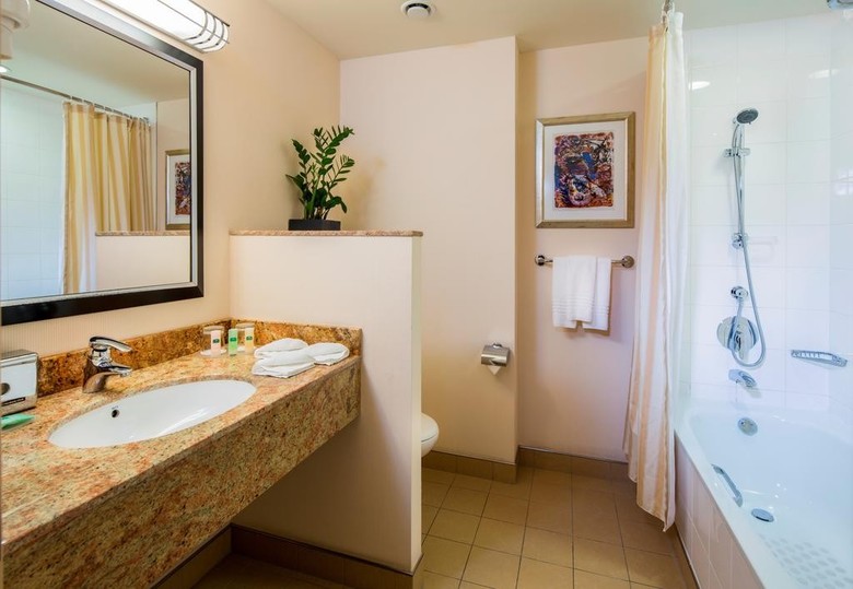 Hotel Courtyard By Marriott Prague City
