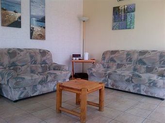 Hostal Dolphin View Guesthouse