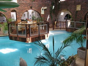 Hostal Dolphin View Guesthouse