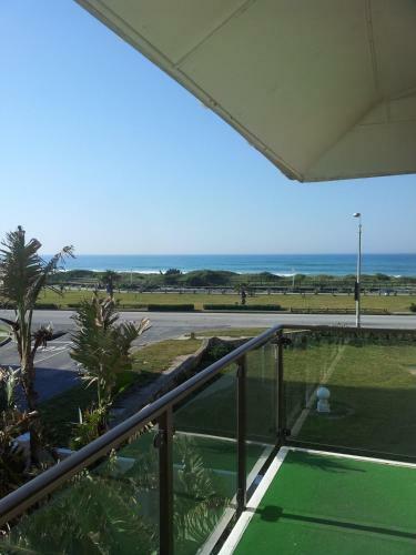 Hostal Palm Beach Guesthouse