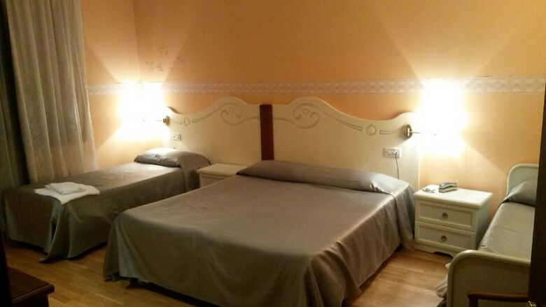 Hotel Albergo Ristorante Flora