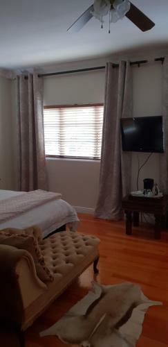 Hostal Africa Regent Guest House