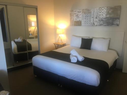 Lennox Point Holiday Apartments