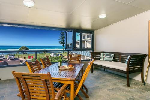 Lennox Point Holiday Apartments