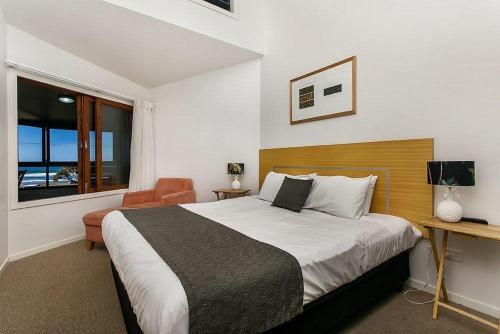 Lennox Point Holiday Apartments