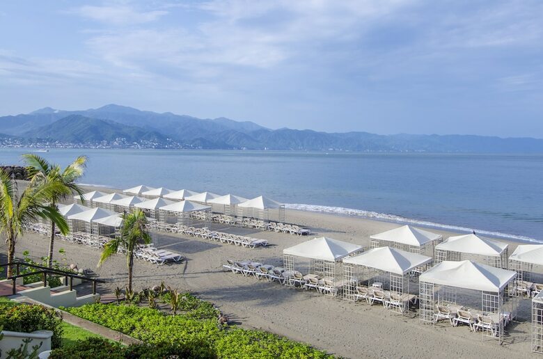 Hotel Velas Vallarta Suite Resort