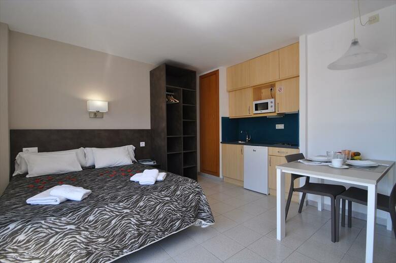 Aparthotel Safari
