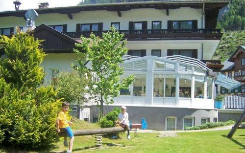 Hostal Jugendg�stehaus Gosauschmied