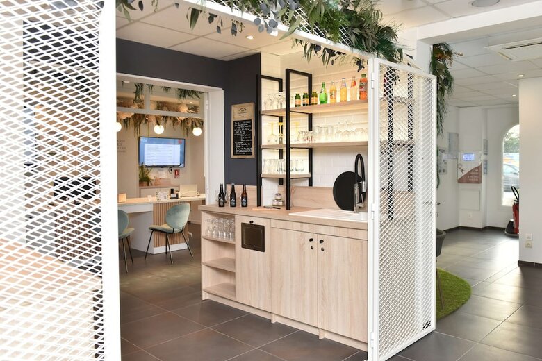 Hotel H�tel Kyriad La Rochelle Centre Ville