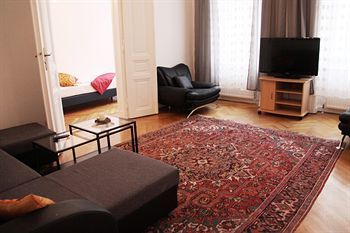 Checkvienna - Edelhof Apartments