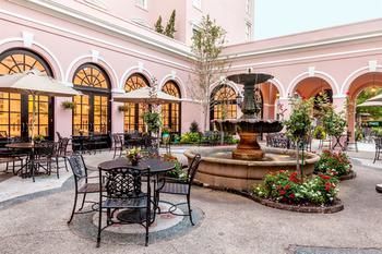 Mills House Wyndham Grand Hotel
